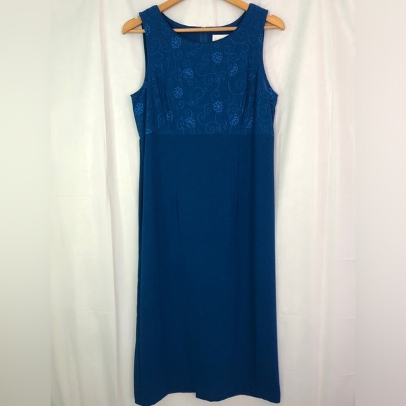 Sag Harbor Women’s Embroidered Two Piece Suit Blue Midi Dress  Size 10 - Picture 3 of 12